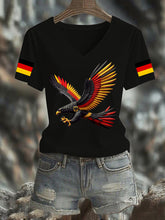 Damen Deutschland Bedrucktes T-Shirt mit V-Ausschnitt